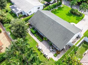 517 Aylesbury Road, Delray Beach FL 33444