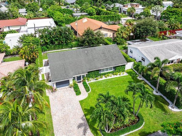 517 Aylesbury Road, Delray Beach FL 33444