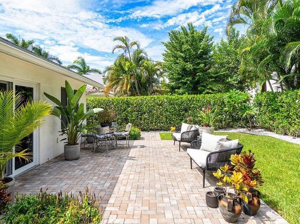 517 Aylesbury Road, Delray Beach FL 33444