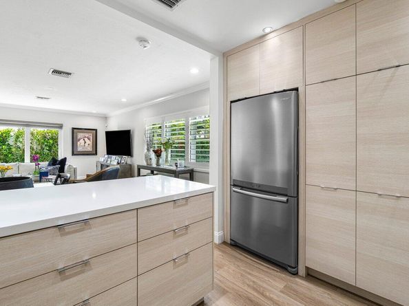 517 Aylesbury Road, Delray Beach FL 33444