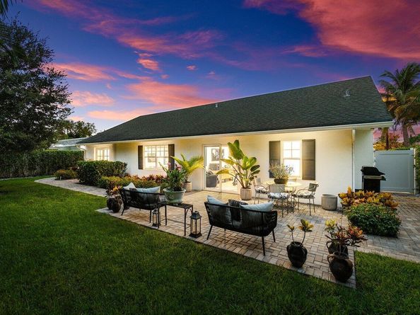 517 Aylesbury Road, Delray Beach FL 33444
