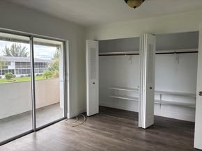 218 Windsor J, West Palm Beach FL 33417