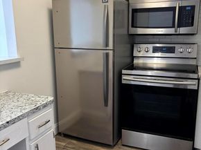 218 Windsor J, West Palm Beach FL 33417