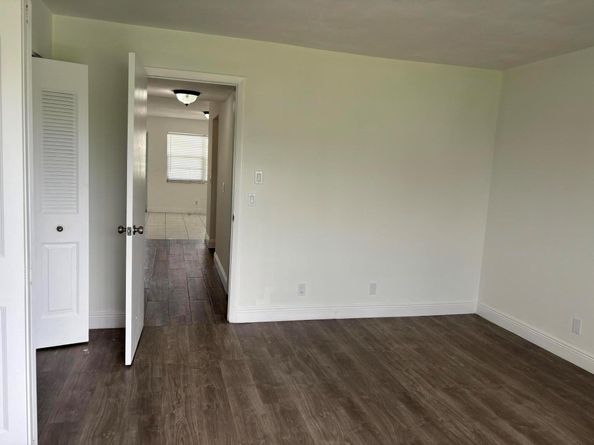 218 Windsor J, West Palm Beach FL 33417