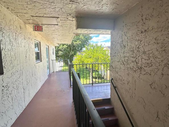 705 Lori Drive 312, Palm Springs FL 33461