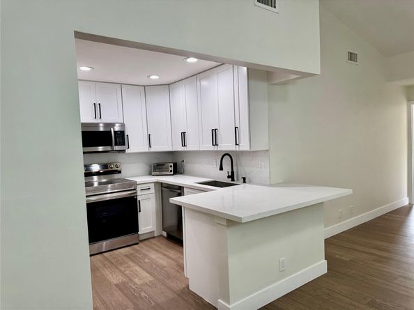 84 Centennial Ct, Deerfield Beach FL 33442