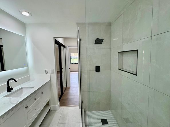 84 Centennial Ct, Deerfield Beach FL 33442