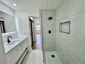 84 Centennial Ct, Deerfield Beach FL 33442