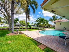 571 SE 12th St, Pompano Beach FL 33060