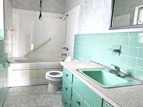 370 NW 65th Ave, Plantation FL 33317