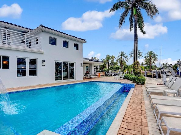 2593 SE 9 Street, Pompano Beach FL 33062