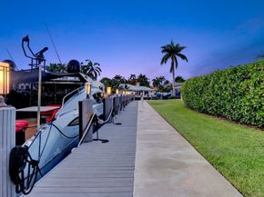 2593 SE 9 Street, Pompano Beach FL 33062