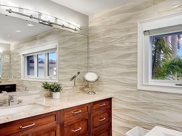 2593 SE 9 Street, Pompano Beach FL 33062