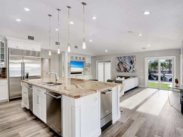 2593 SE 9 Street, Pompano Beach FL 33062