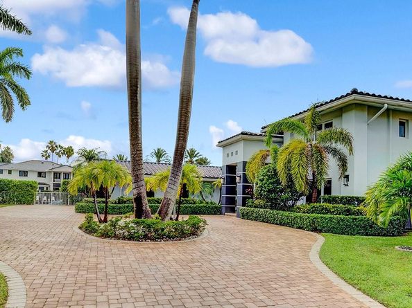 2593 SE 9 Street, Pompano Beach FL 33062