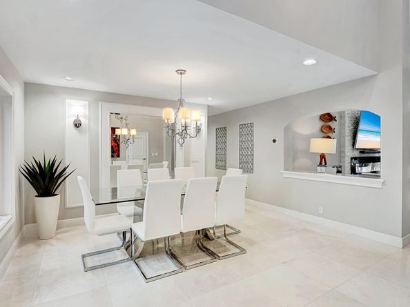 2593 SE 9 Street, Pompano Beach FL 33062