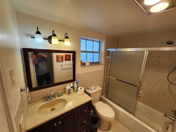 1201 Hillcrest Ct 105, Hollywood FL 33021