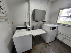 1201 Hillcrest Ct 105, Hollywood FL 33021