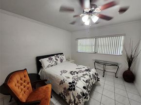 1201 Hillcrest Ct 105, Hollywood FL 33021