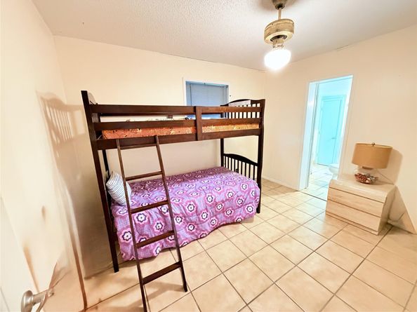 1643 W River Dr, Margate FL 33063