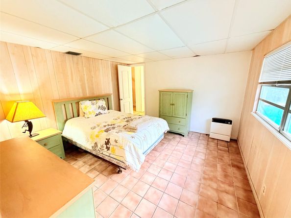 1643 W River Dr, Margate FL 33063