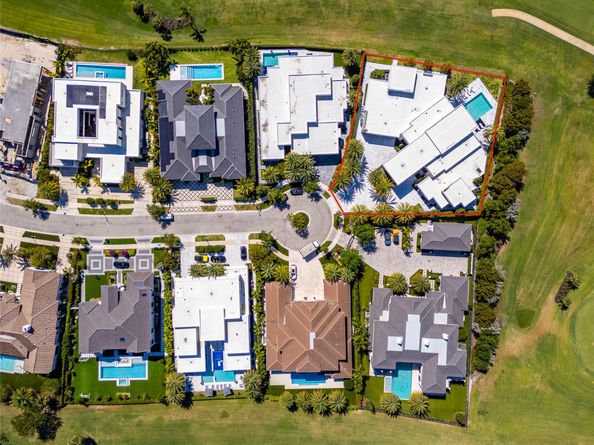 4041 Country Club Ln, Fort Lauderdale FL 33308