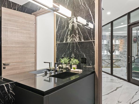 4041 Country Club Ln, Fort Lauderdale FL 33308