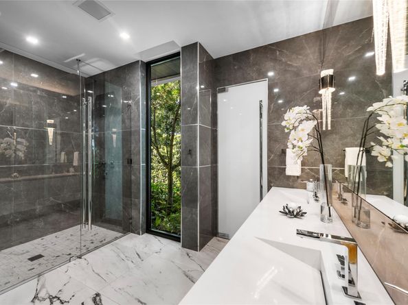 4041 Country Club Ln, Fort Lauderdale FL 33308