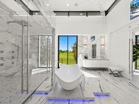 4041 Country Club Ln, Fort Lauderdale FL 33308