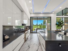 4041 Country Club Ln, Fort Lauderdale FL 33308