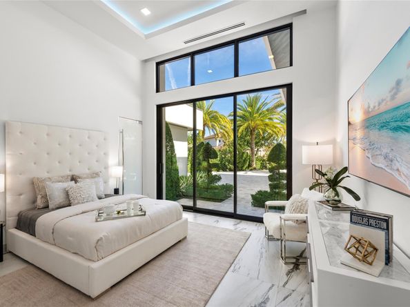 4041 Country Club Ln, Fort Lauderdale FL 33308