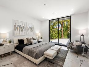 4041 Country Club Ln, Fort Lauderdale FL 33308