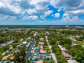 1704 SW 4th Ct, Fort Lauderdale FL 33312