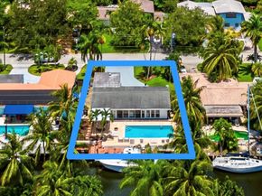 1704 SW 4th Ct, Fort Lauderdale FL 33312