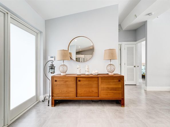 1704 SW 4th Ct, Fort Lauderdale FL 33312