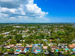 1704 SW 4th Ct, Fort Lauderdale FL 33312