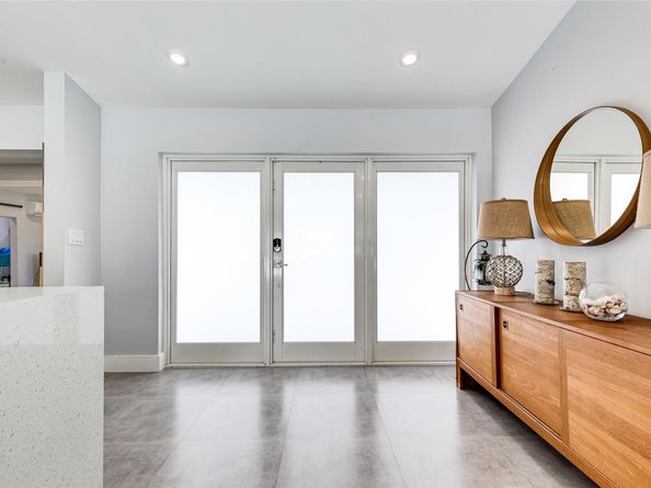 1704 SW 4th Ct, Fort Lauderdale FL 33312