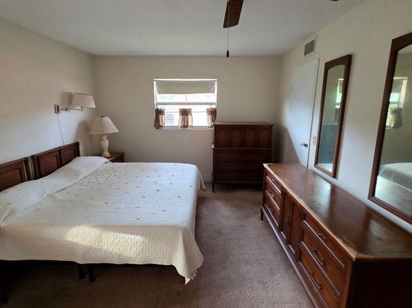 558 Saxony L, Delray Beach FL 33446