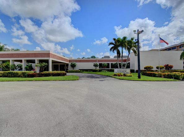 7578 Tahiti Lane 202, Lake Worth FL 33463