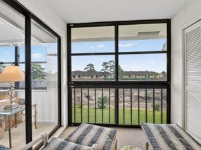 7578 Tahiti Lane 202, Lake Worth FL 33463