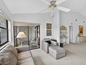 7578 Tahiti Lane 202, Lake Worth FL 33463