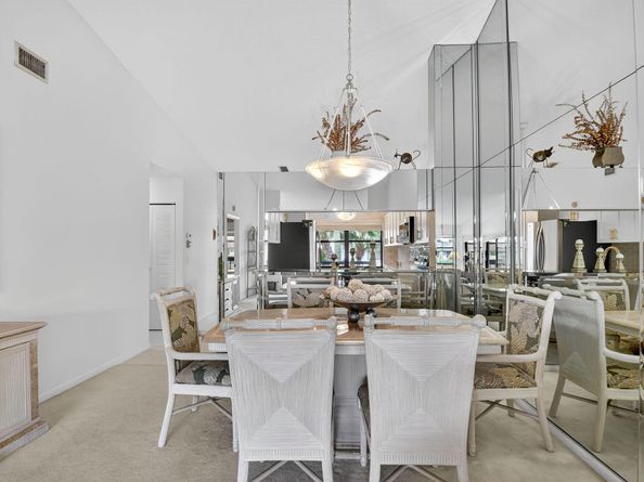 7578 Tahiti Lane 202, Lake Worth FL 33463