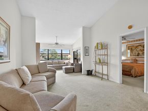 7578 Tahiti Lane 202, Lake Worth FL 33463