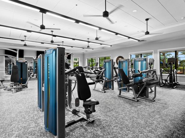 2535 Primrose Pl, Oakland Park FL 33309