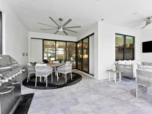 2535 Primrose Pl, Oakland Park FL 33309