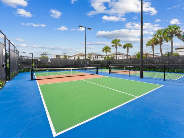 2535 Primrose Pl, Oakland Park FL 33309