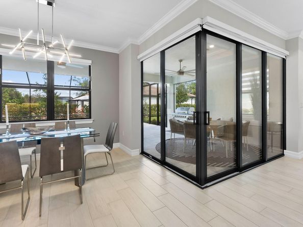 2535 Primrose Pl, Oakland Park FL 33309