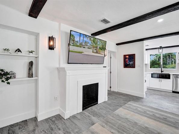 1836 SW 22nd St, Fort Lauderdale FL 33315