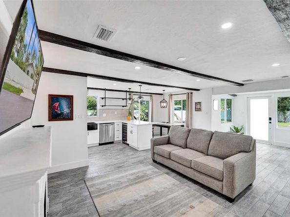 1836 SW 22nd St, Fort Lauderdale FL 33315