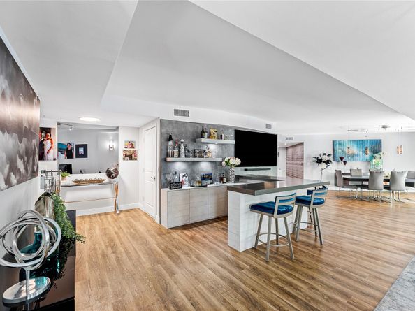 99 SE Mizner Blvd 231, Boca Raton FL 33432